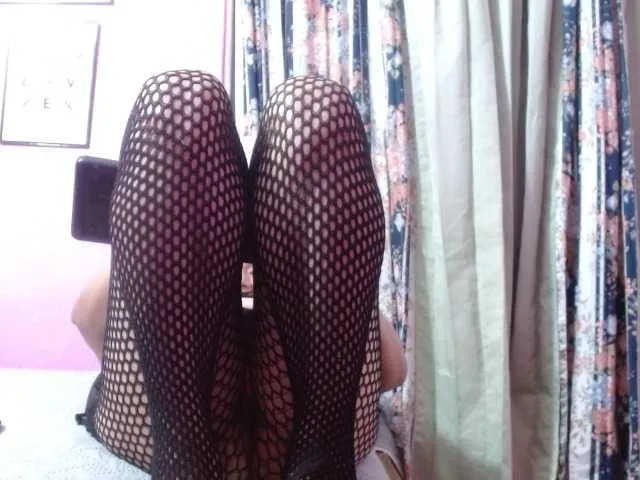 Live sex webcam photo for Kasandra-milf #278211775