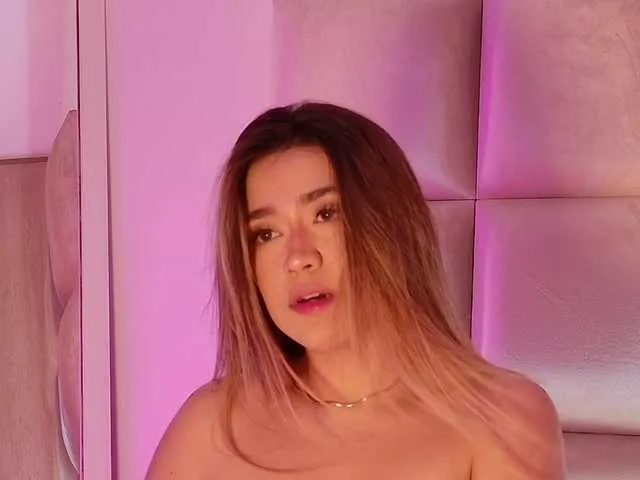 Live sex webcam photo for Kassia-Rogers #291575231