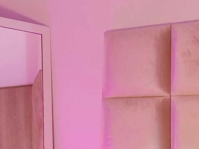 Live sex webcam photo for Kassia-Rogers #291789456