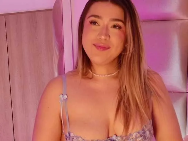 Live sex webcam photo for Kassia-Rogers #291828710