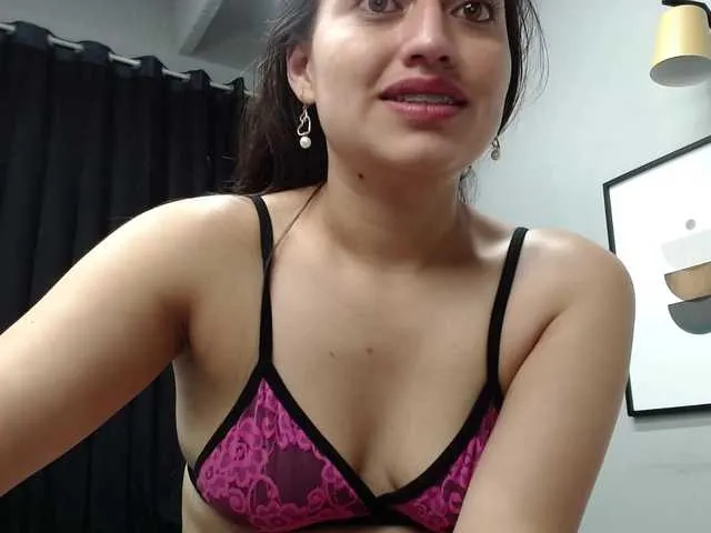 Live sex webcam photo for Kata-Saenz #273085992