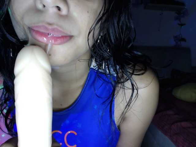 Live sex webcam photo for Kataleya21 #272649686