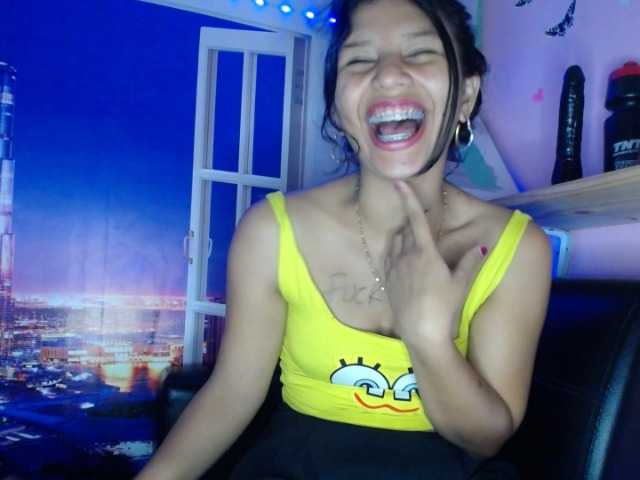 Live sex webcam photo for Kataleya21 #272859087