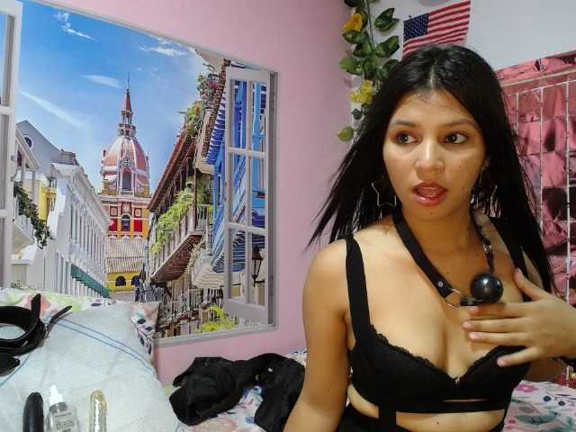Live sex webcam photo for Kataleya21 #273088274