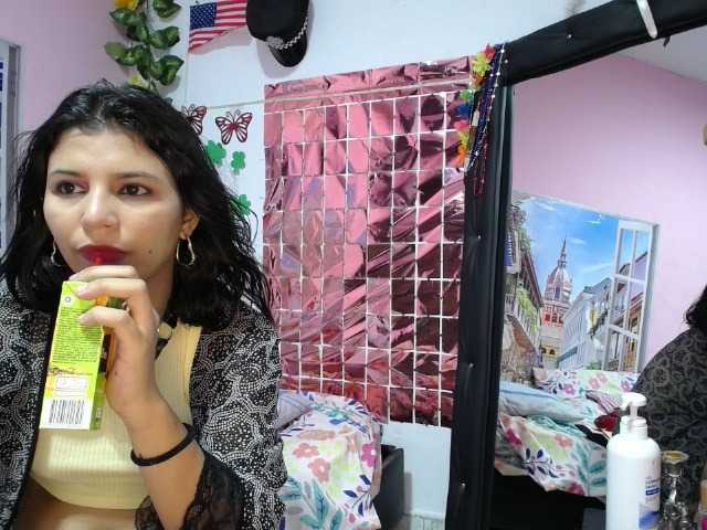 Live sex webcam photo for Kataleya21 #273096363