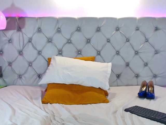 Live sex webcam photo for KataleyaMansson #278135243