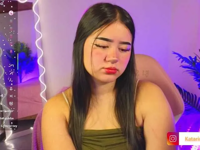 Live sex webcam photo for Katarina-tay #290764576
