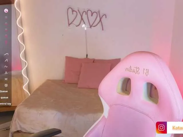Live sex webcam photo for Katarina-tay #291104275