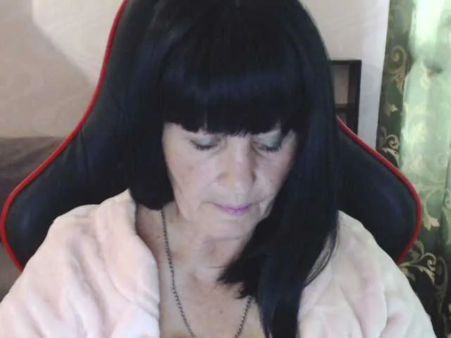 Live sex webcam photo for KatarinaGloss #291751929