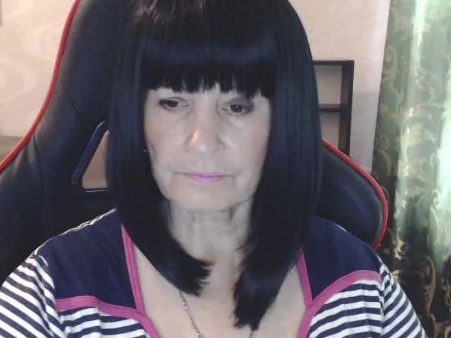 Live sex webcam photo for KatarinaGloss #291913831