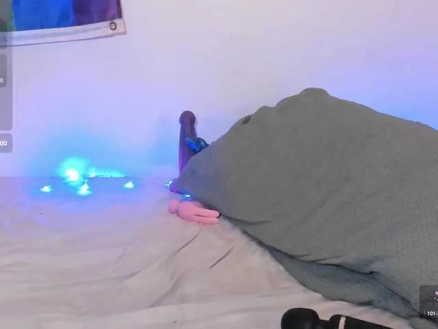 Live sex webcam photo for KatashiSenpai #291316138