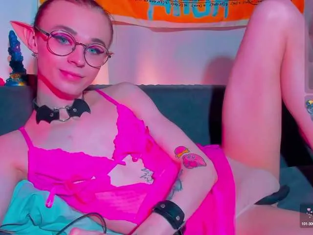 Live sex webcam photo for KatashiSenpai #291688652