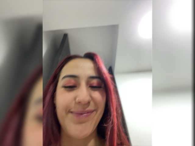 Live sex webcam photo for Kate-Owens #277151683