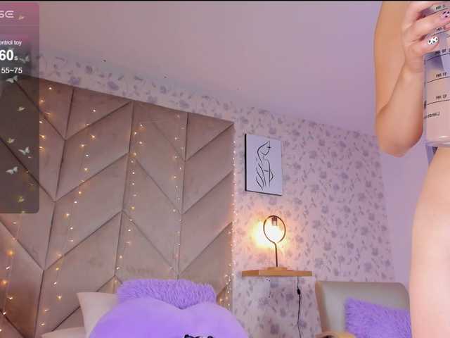 Live sex webcam photo for Kate-Owens #277404346