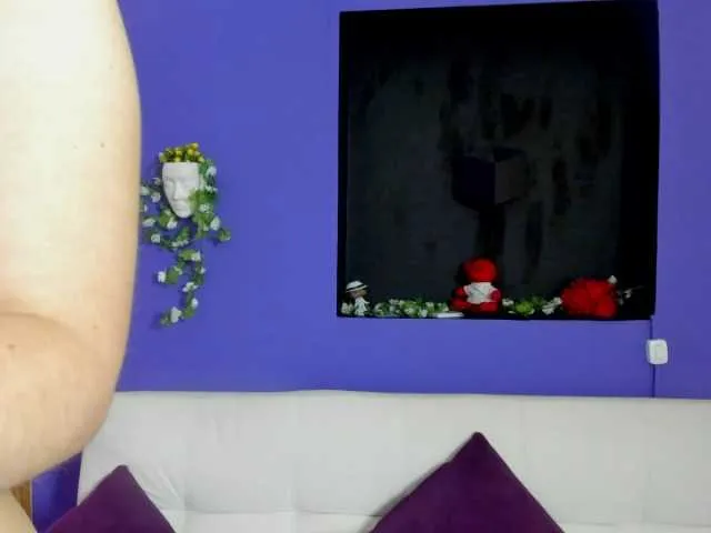 Live sex webcam photo for KateAmaretto #291592030