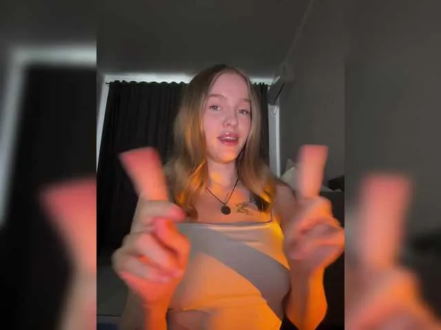 Live sex webcam photo for KateDanverr #291336356