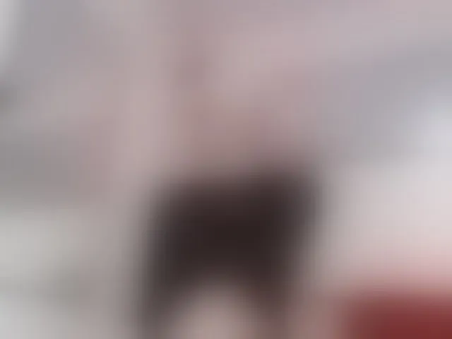 Live sex webcam photo for KateHadid #292985300