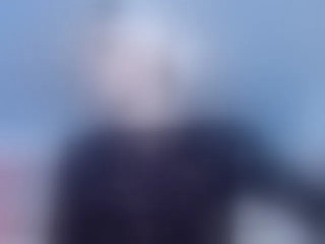 Live sex webcam photo for KateHadid #293126246