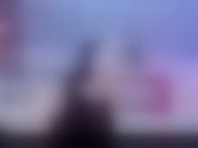 Live sex webcam photo for KateHadid #293239717