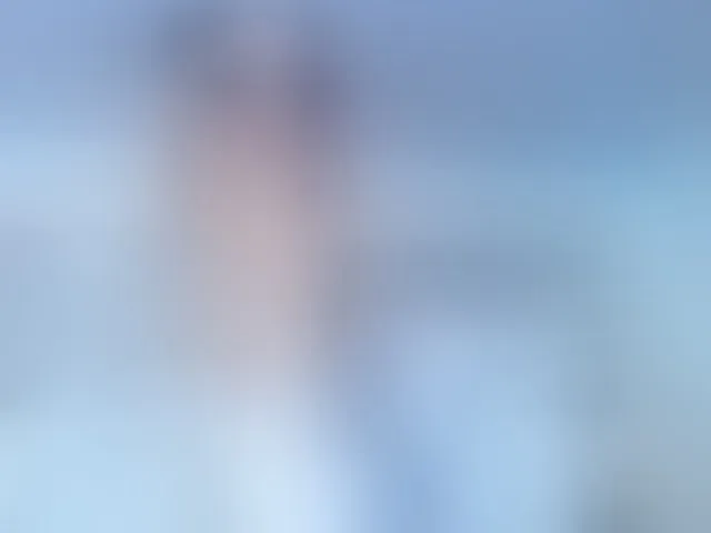 Live sex webcam photo for KateHadid #293473927