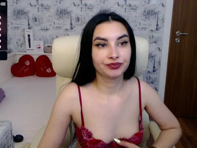 Live sex webcam photo for KateLove23 #275625153