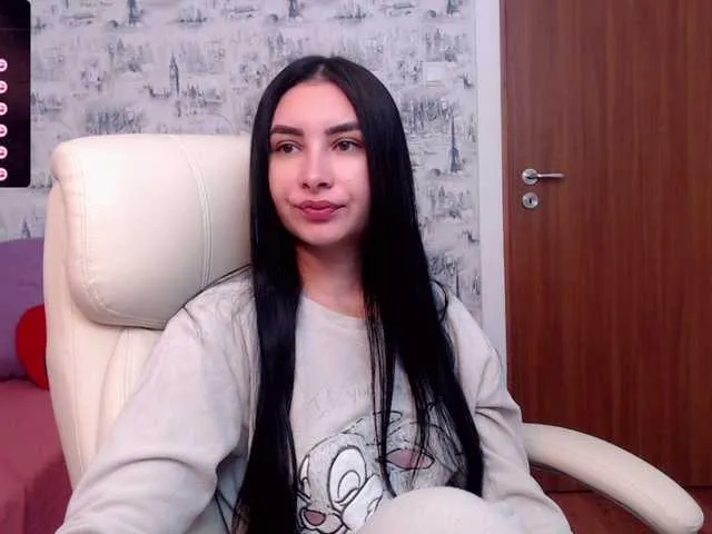 Live sex webcam photo for KateLove23 #276415180