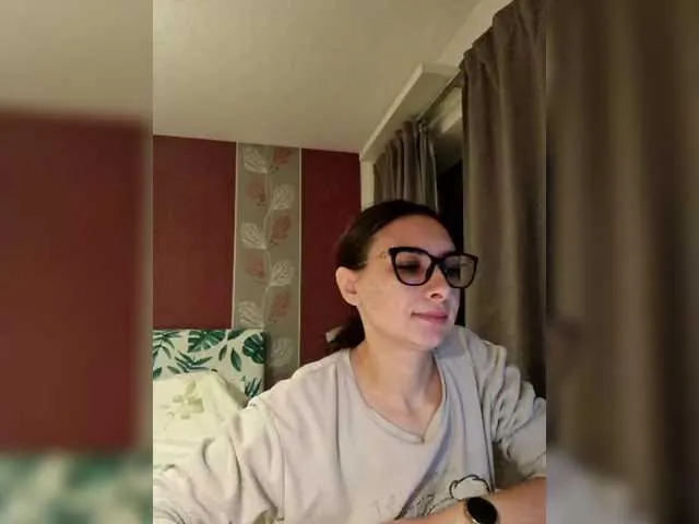 Live sex webcam photo for KateLove23 #292342625