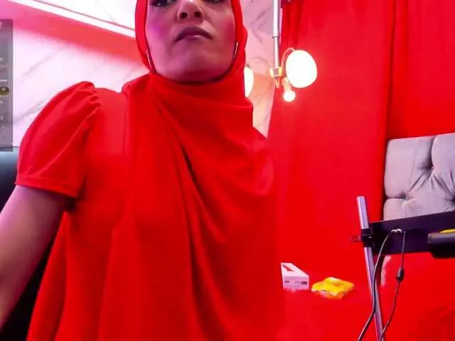 Live sex webcam photo for KateMoss #277267816