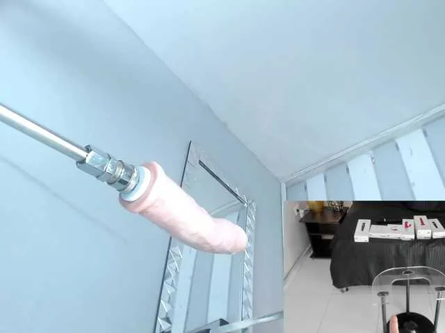 Live sex webcam photo for KateMoss #291148306