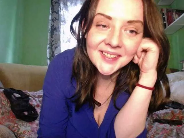 Live sex webcam photo for KatePleasure #271965467