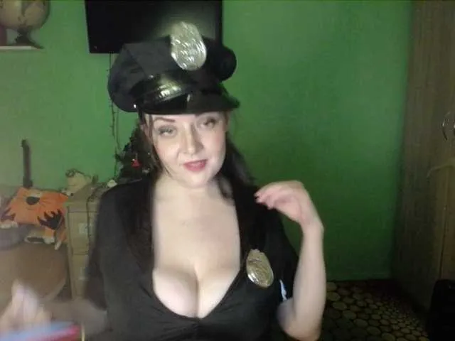 Live sex webcam photo for KatePleasure #272061390