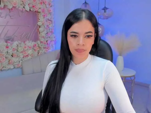 Live sex webcam photo for KateSunder #275677941