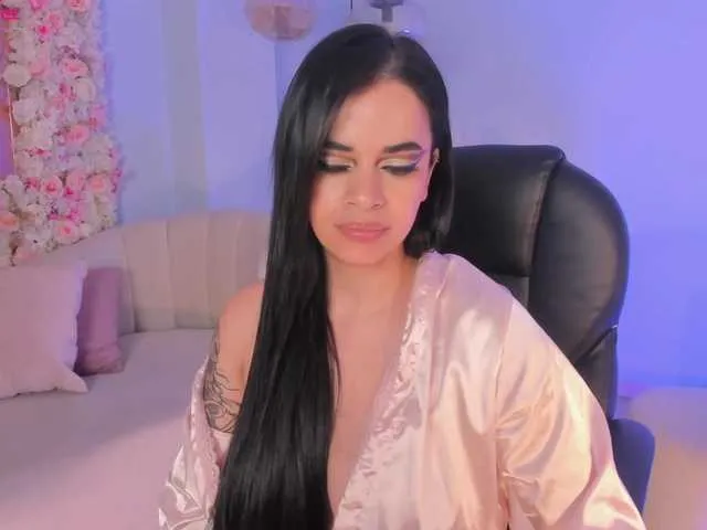Live sex webcam photo for KateSunder #275693588