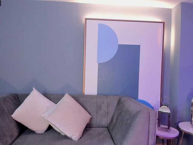 Live sex webcam photo for KateSunder #276172078