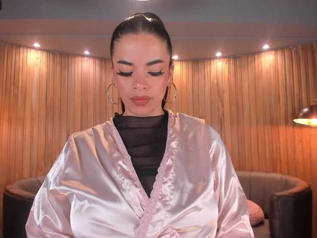 Live sex webcam photo for KateSunder #276469301