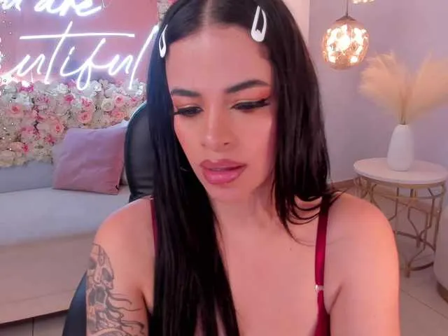 Live sex webcam photo for KateSunder #277111352