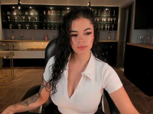 Live sex webcam photo for KateSunder #278122609