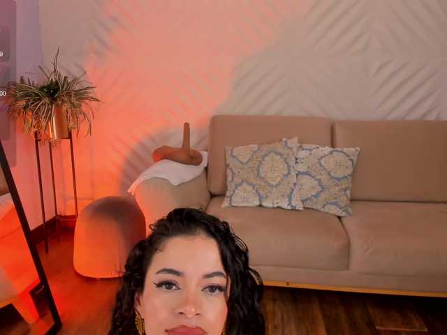 Live sex webcam photo for KateSunder #278180171