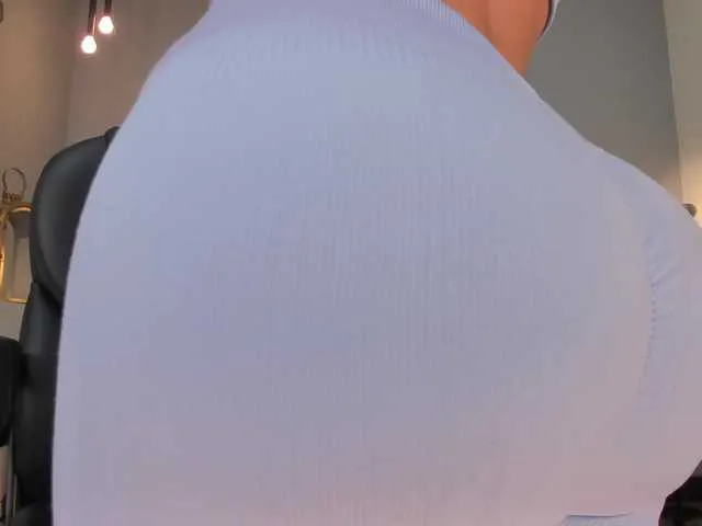 Live sex webcam photo for KateSunder #285647283