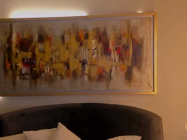 Live sex webcam photo for KateSunder #292195674