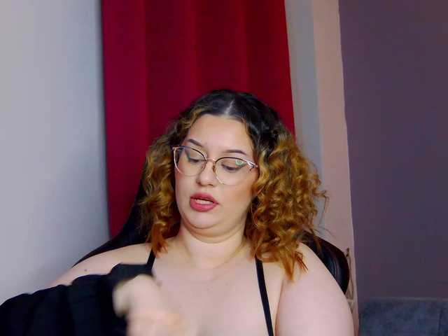 Live sex webcam photo for KateWalker #277598100