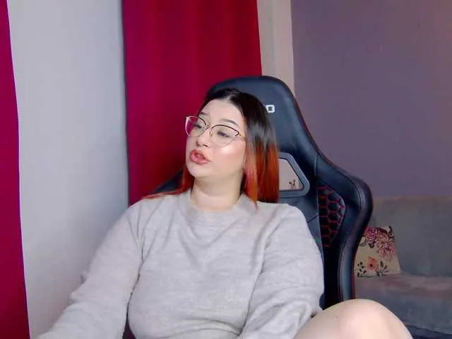 Live sex webcam photo for KateWalker #277838263