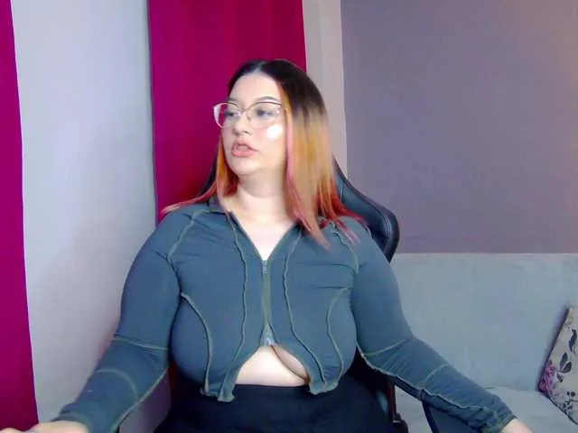 Live sex webcam photo for KateWalker #277840096