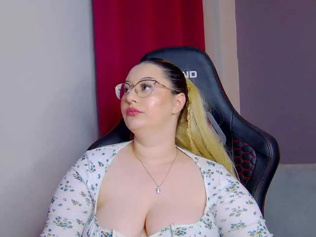Live sex webcam photo for KateWalker #277877829