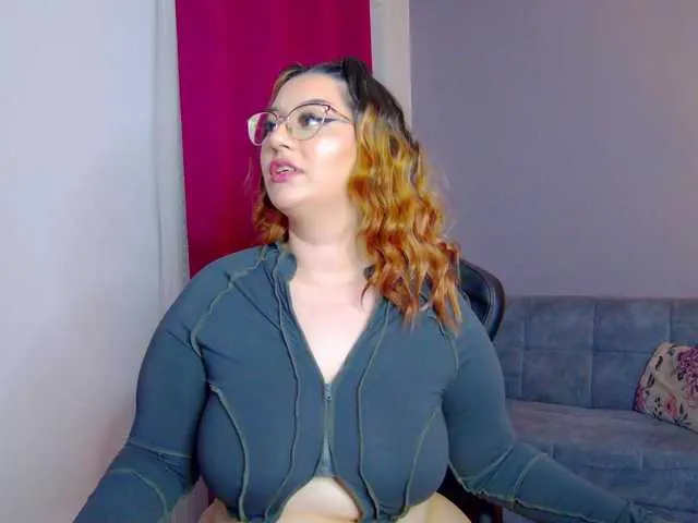 Live sex webcam photo for KateWalker #278007830
