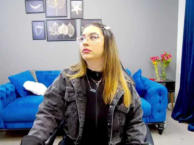 Live sex webcam photo for KateWalker #290718493