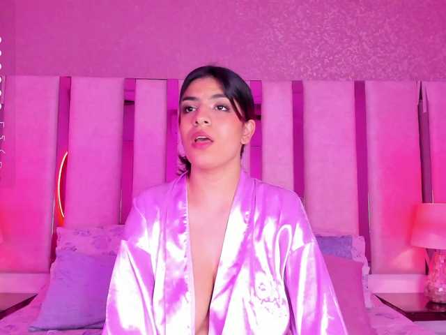 Live sex webcam photo for KatelynReid #276993003