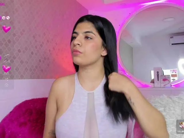 Live sex webcam photo for KatelynReid #277325567