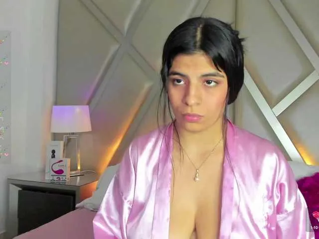 Live sex webcam photo for KatelynReid #277491447