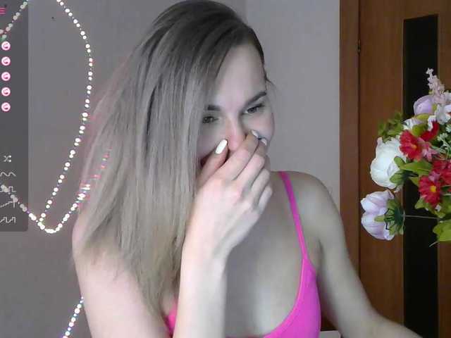 Live sex webcam photo for Katerina-space #277670192